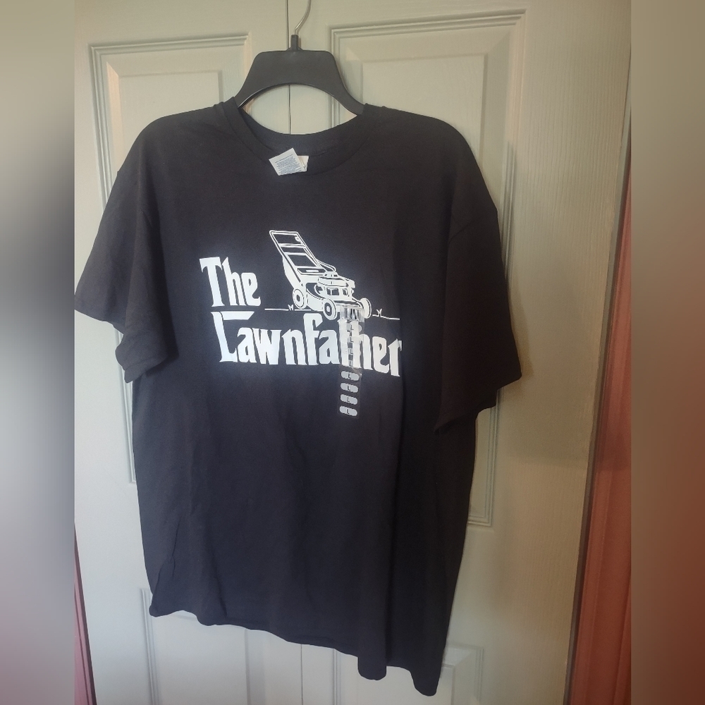 New men's Large Graphic Tshirt The Lawnmaster
